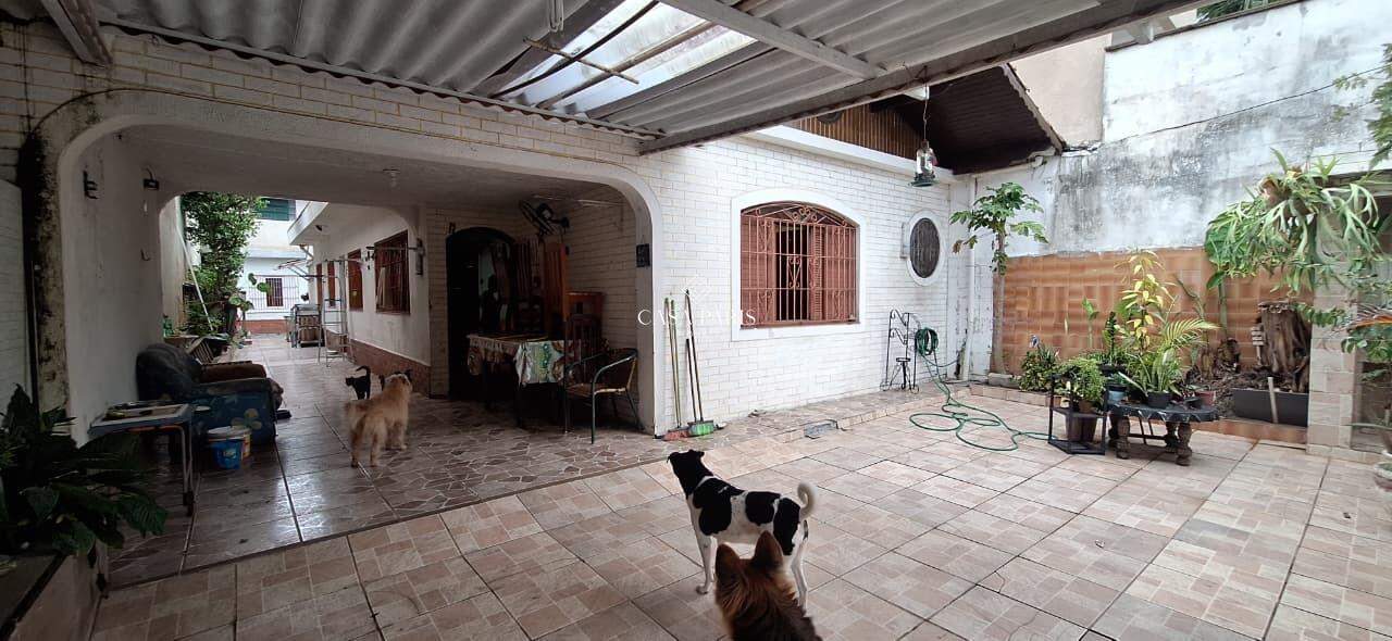 Casa à venda no Canto do Forte: 