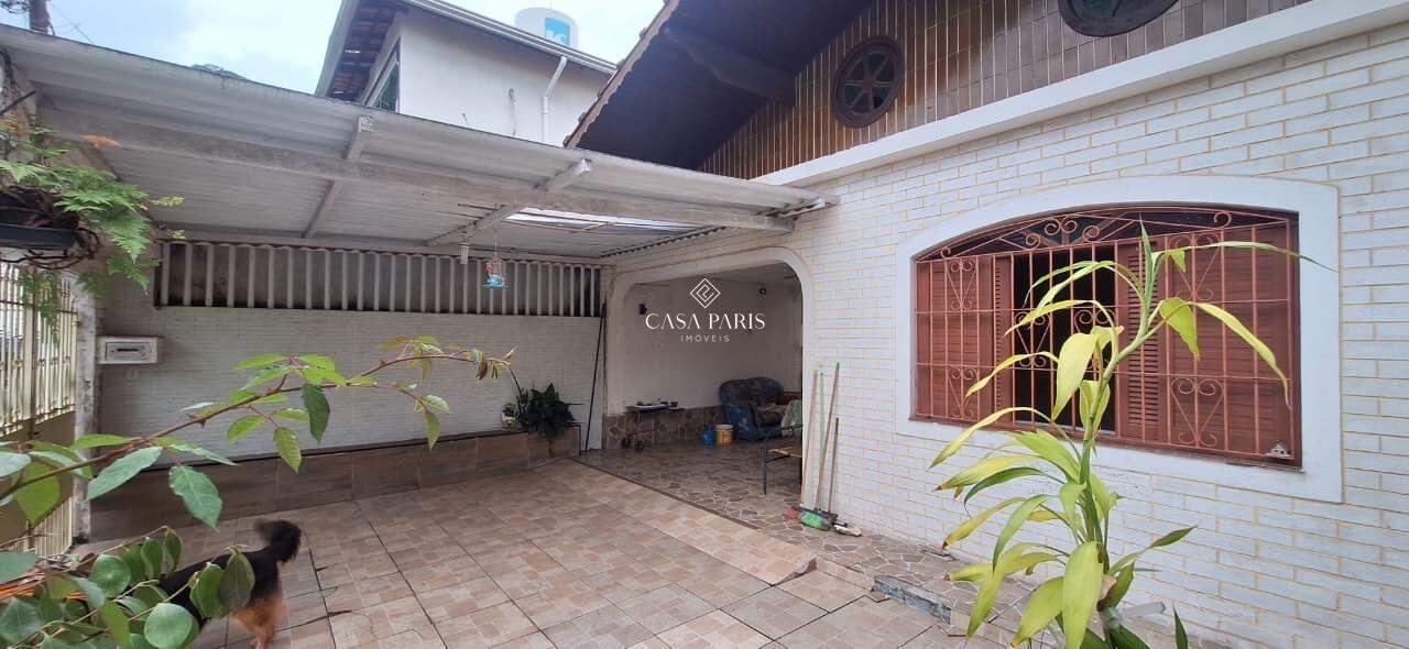 Casa à venda no Canto do Forte: 