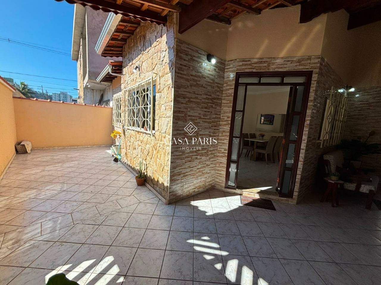 Casa à venda no Canto do Forte: 