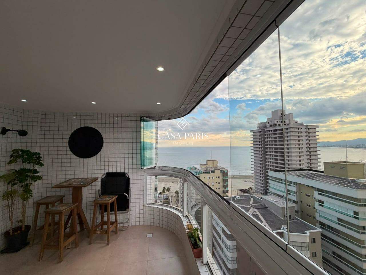 Apartamento à venda no Canto do Forte: 