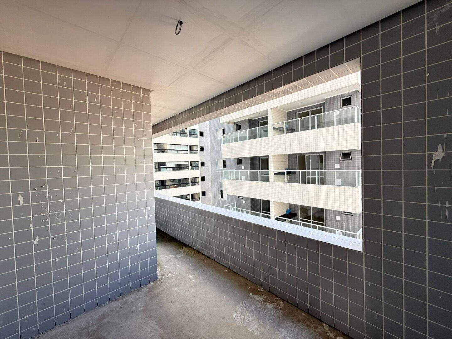Apartamento à venda no Caiçara: Fotos da obra, previsão de entrega em fevereiro de 2026.