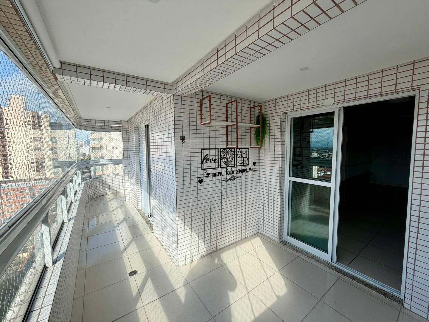 Apartamento à venda no Tupi: 