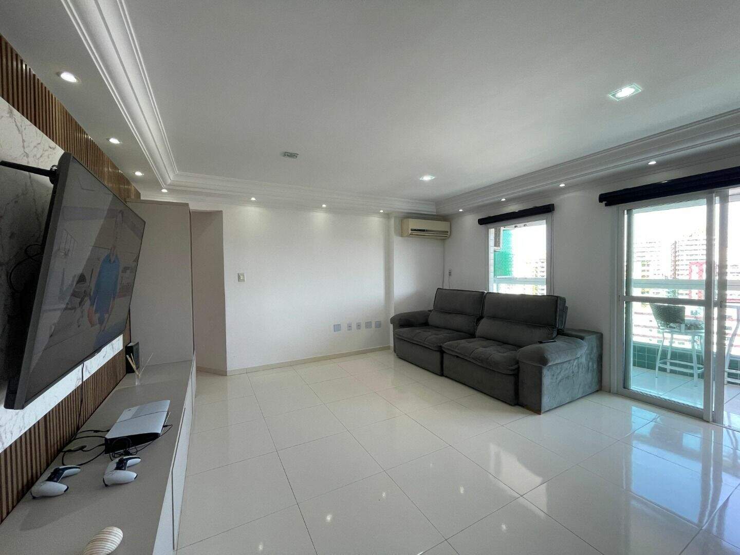 Apartamento à venda no Canto do Forte: 