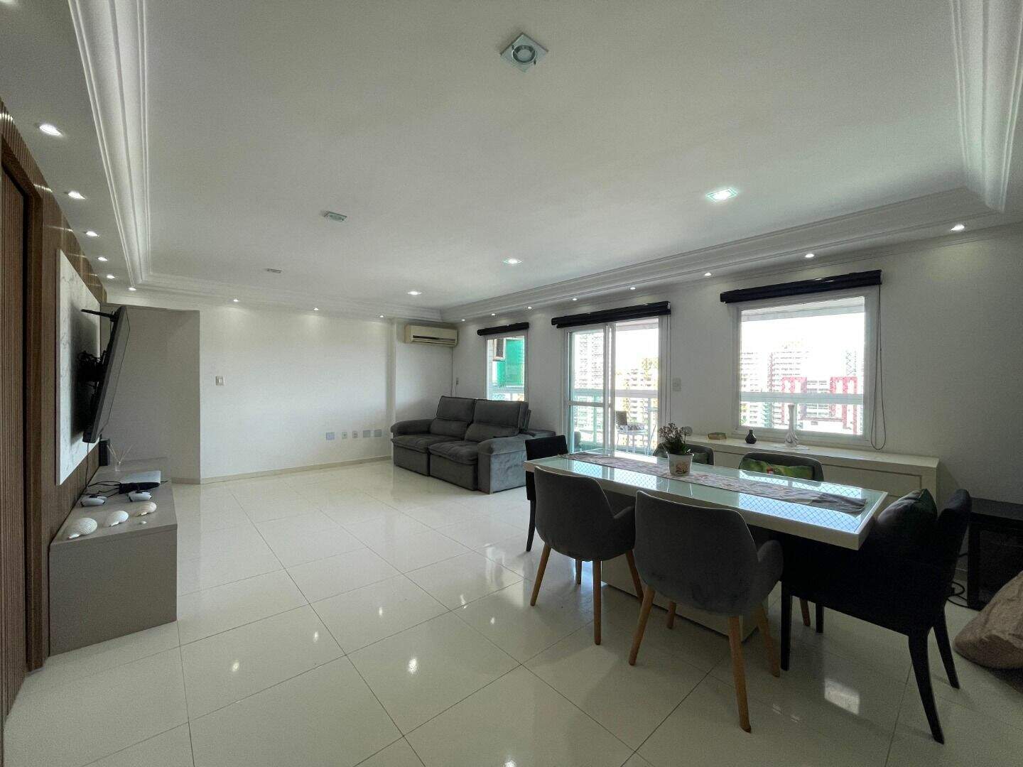 Apartamento à venda no Canto do Forte: 