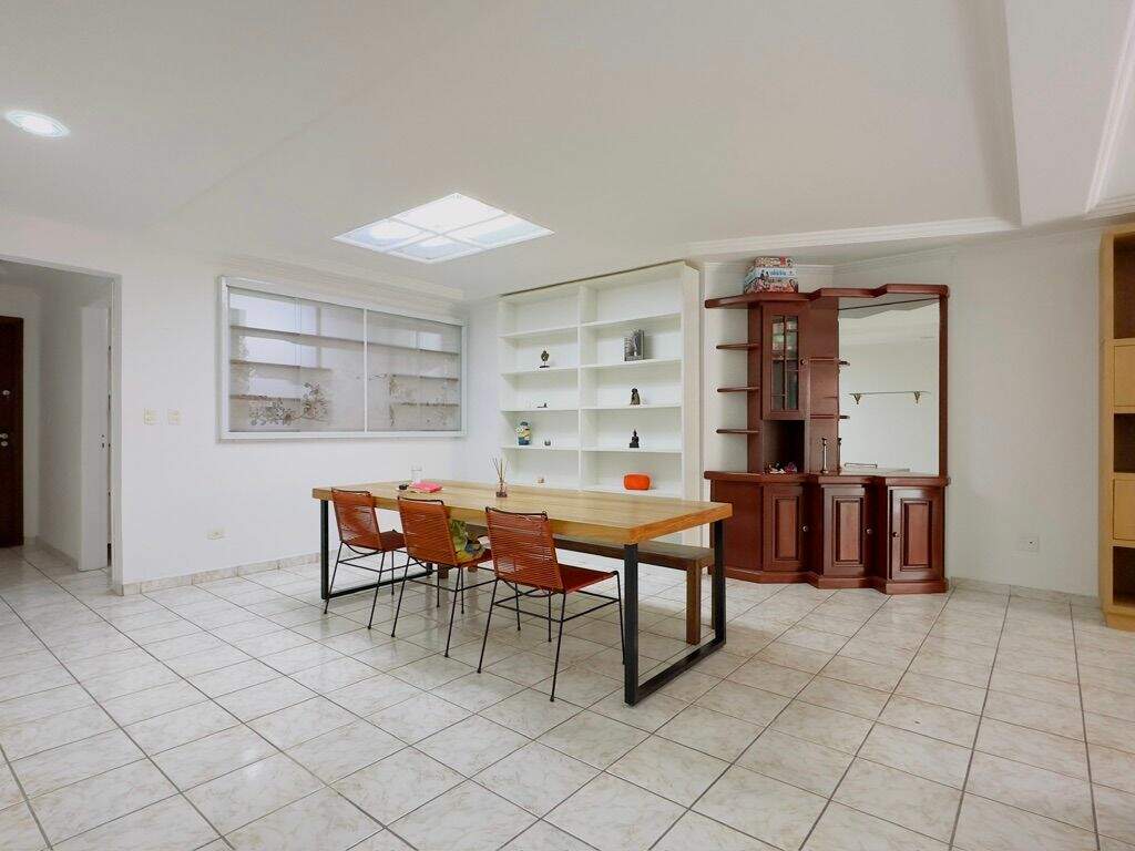 Apartamento à venda no Canto do Forte: 