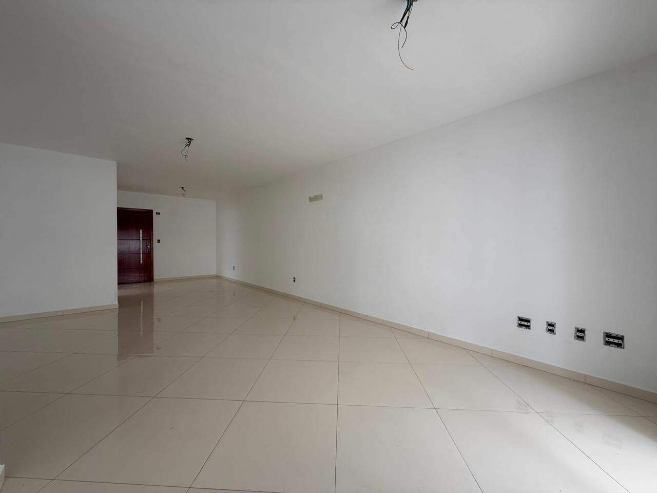 Apartamento à venda no Canto do Forte: 