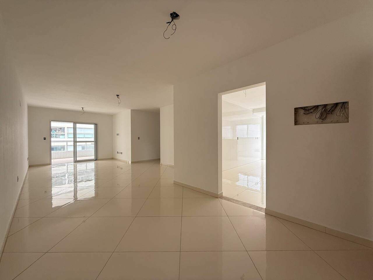 Apartamento à venda no Canto do Forte: 