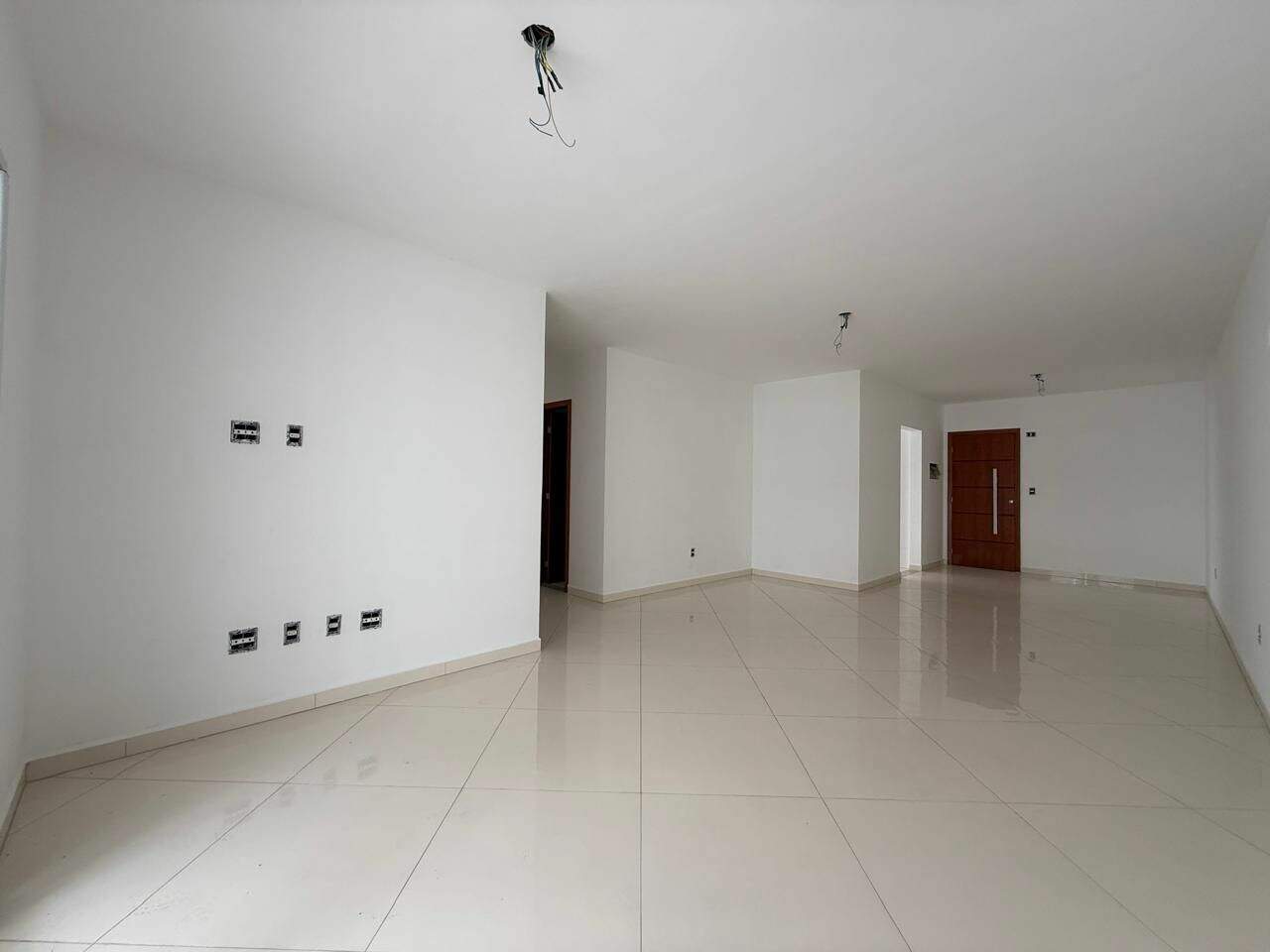 Apartamento à venda no Canto do Forte: 