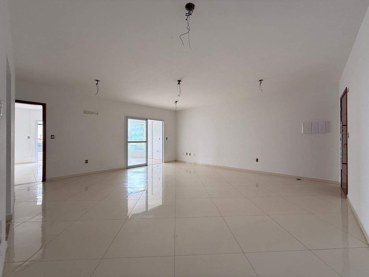 Apartamento à venda no Canto do Forte: 