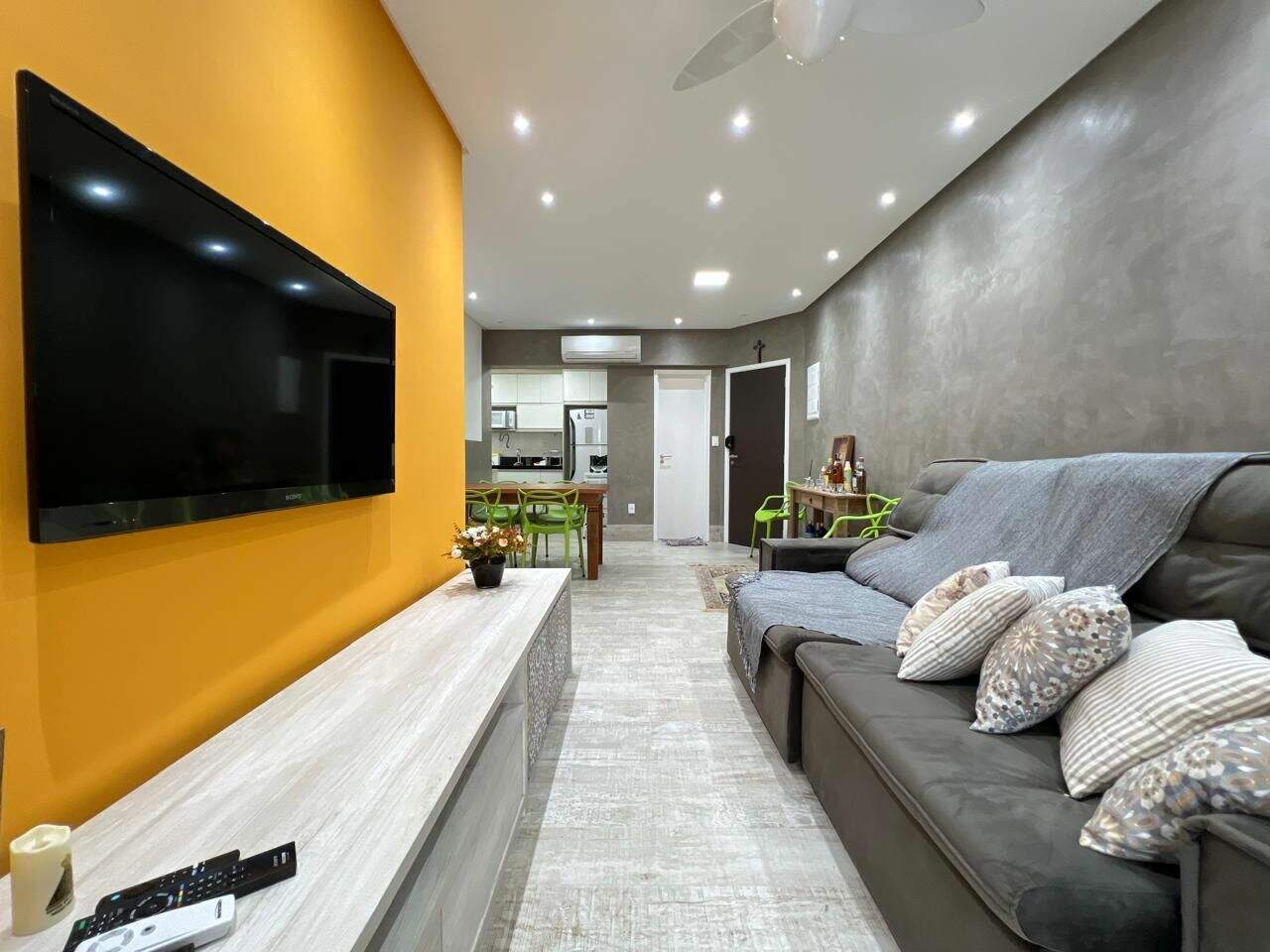 Apartamento à venda no Canto do Forte: 