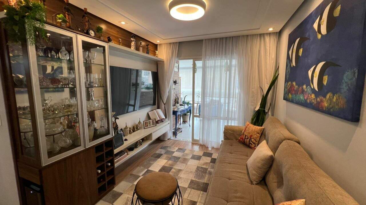 Apartamento à venda no Canto do Forte: 