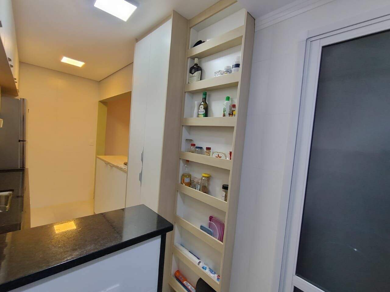 Apartamento à venda no Canto do Forte: 