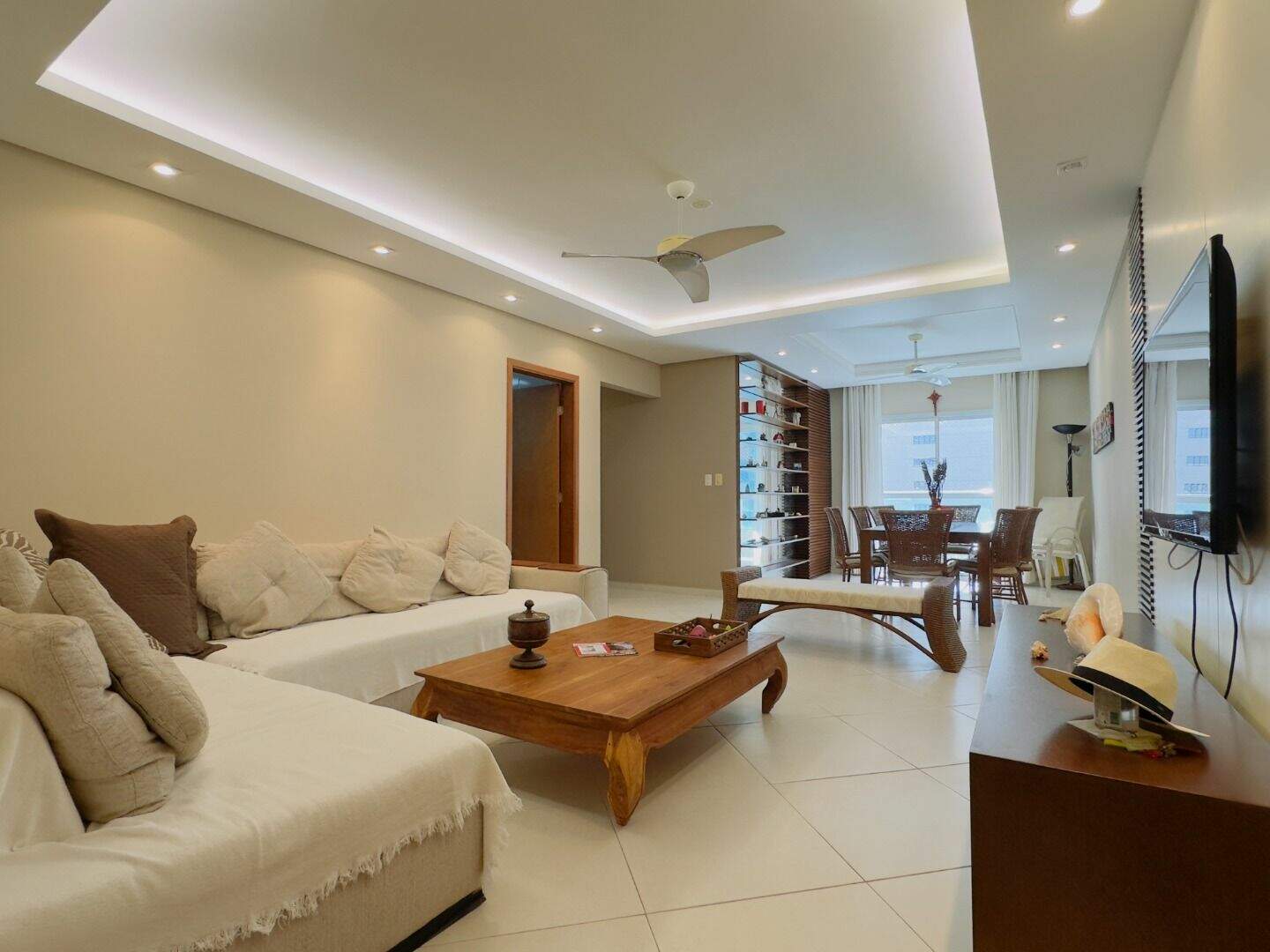 Apartamento à venda no Canto do Forte: 