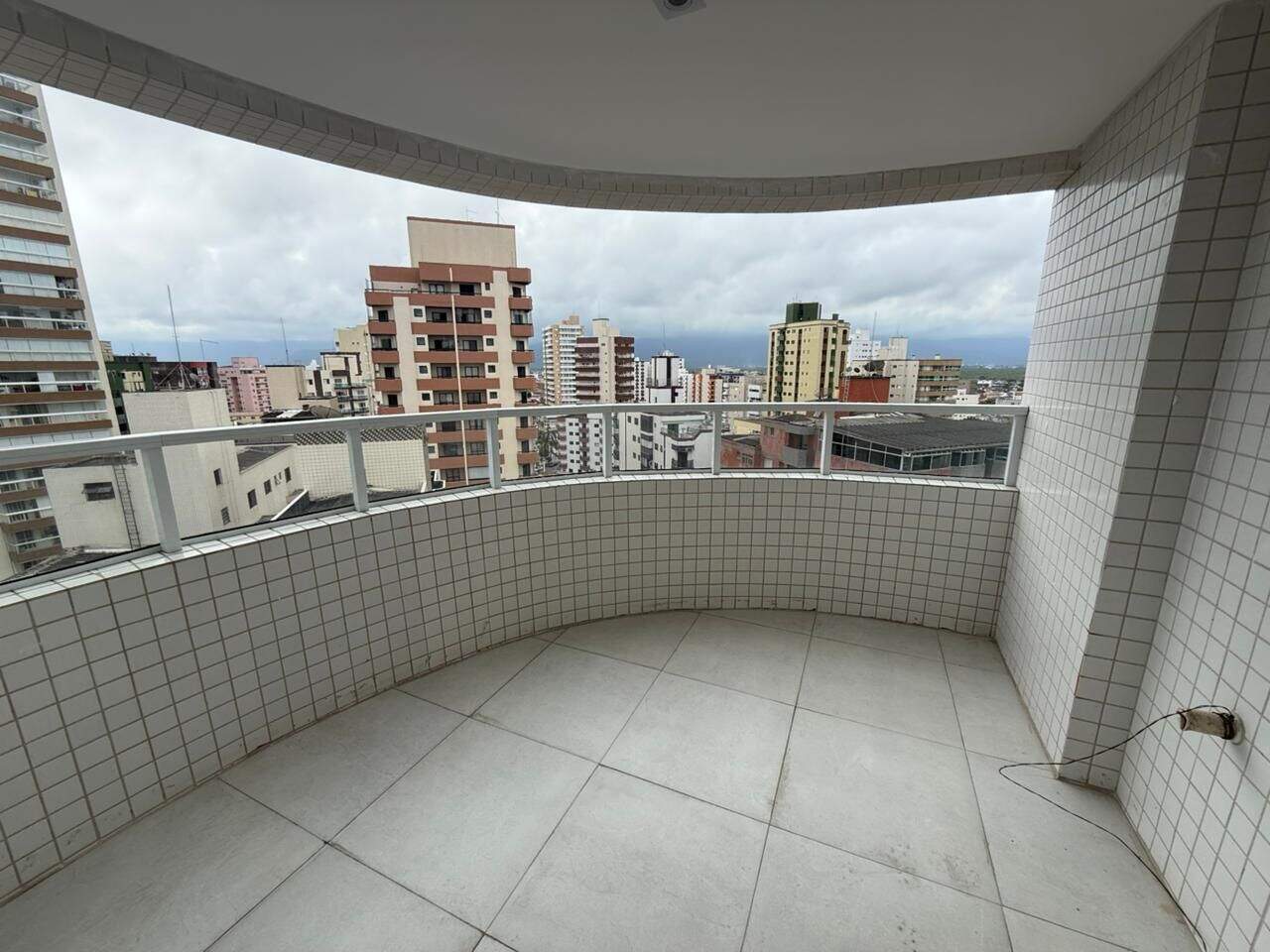 Apartamento à venda no Tupi: 