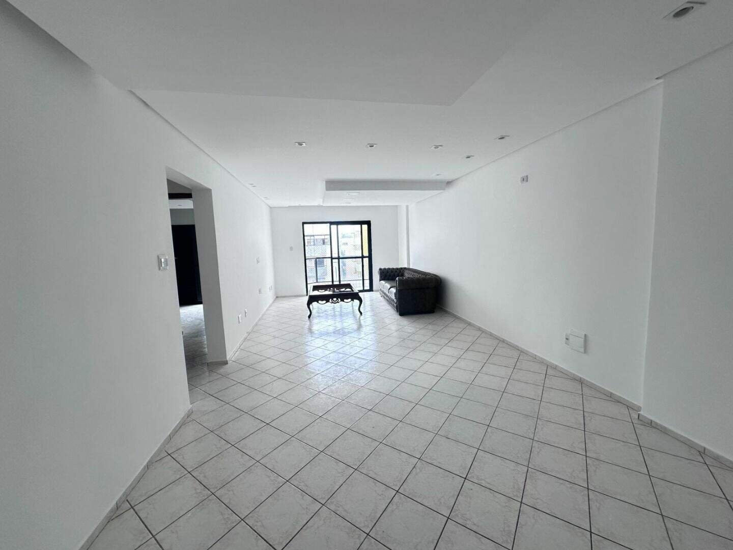 Apartamento à venda no Canto do Forte: 