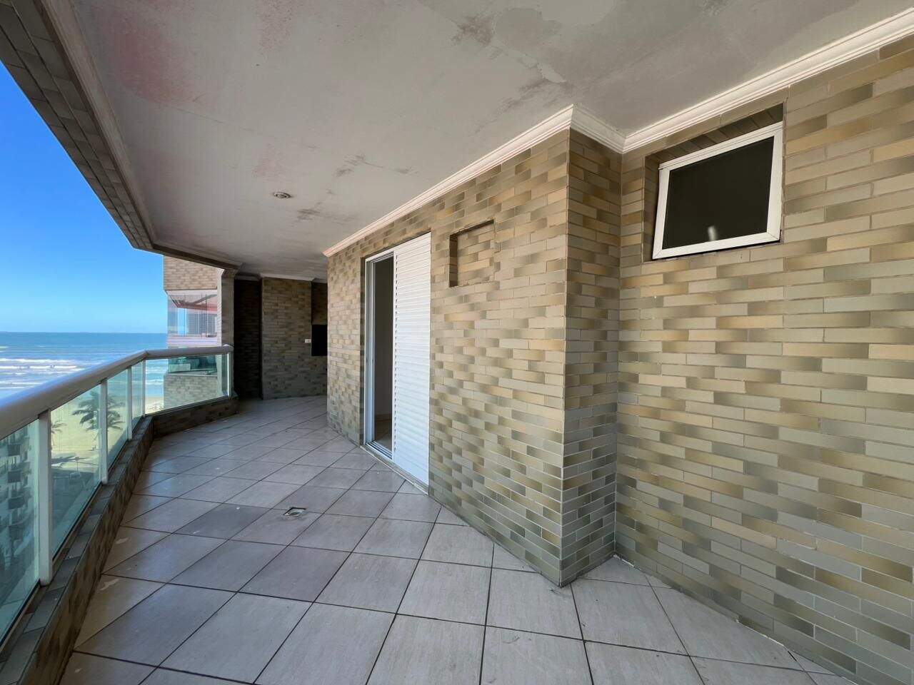 Apartamento à venda no Ocian: 