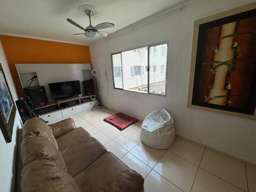 Apartamento à venda no Tupi: 