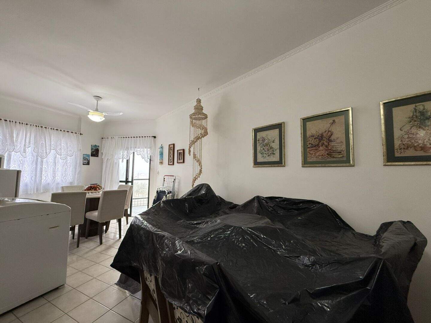 Apartamento à venda no Solemar: 