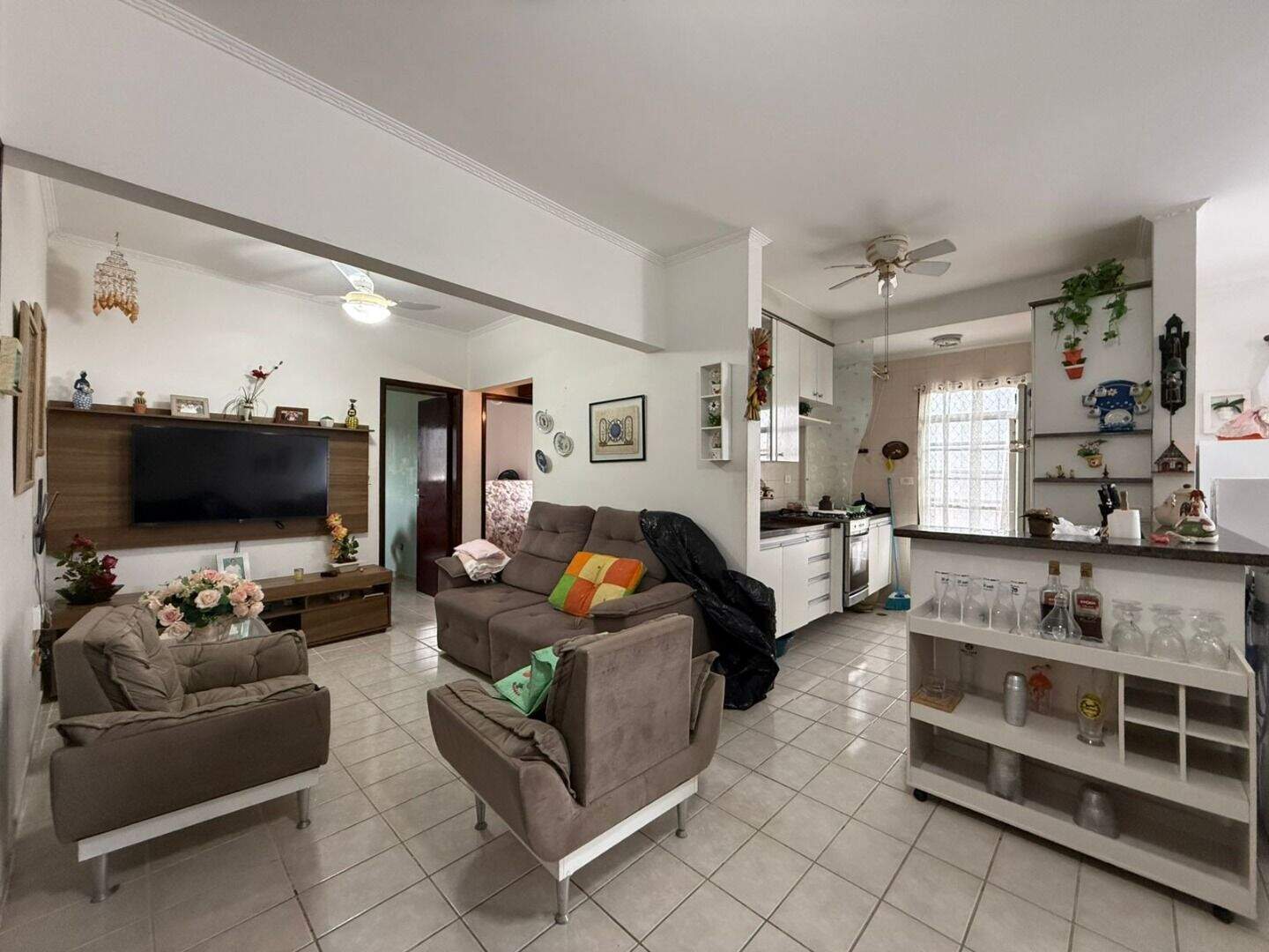 Apartamento à venda no Solemar: 