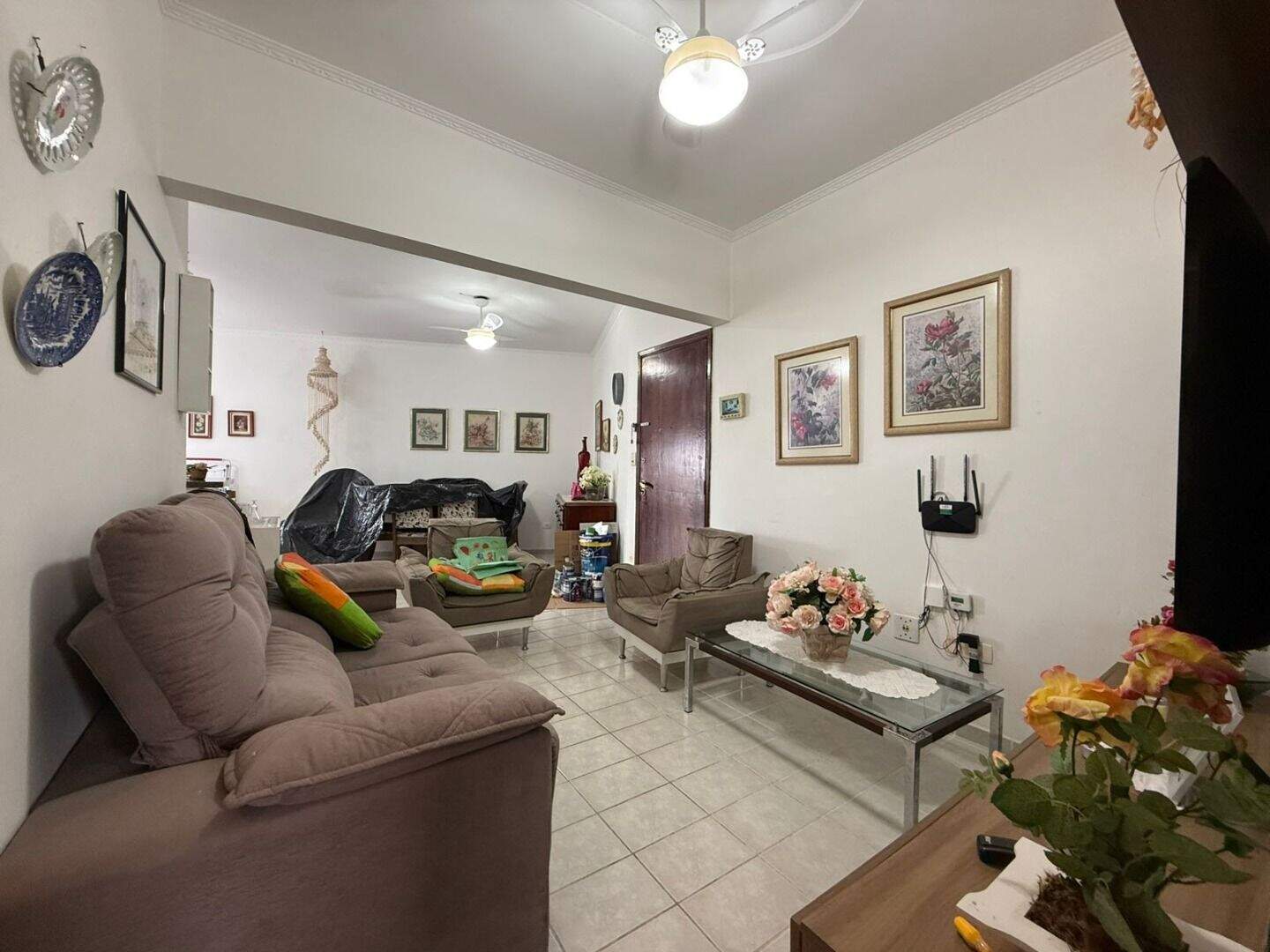 Apartamento à venda no Solemar: 