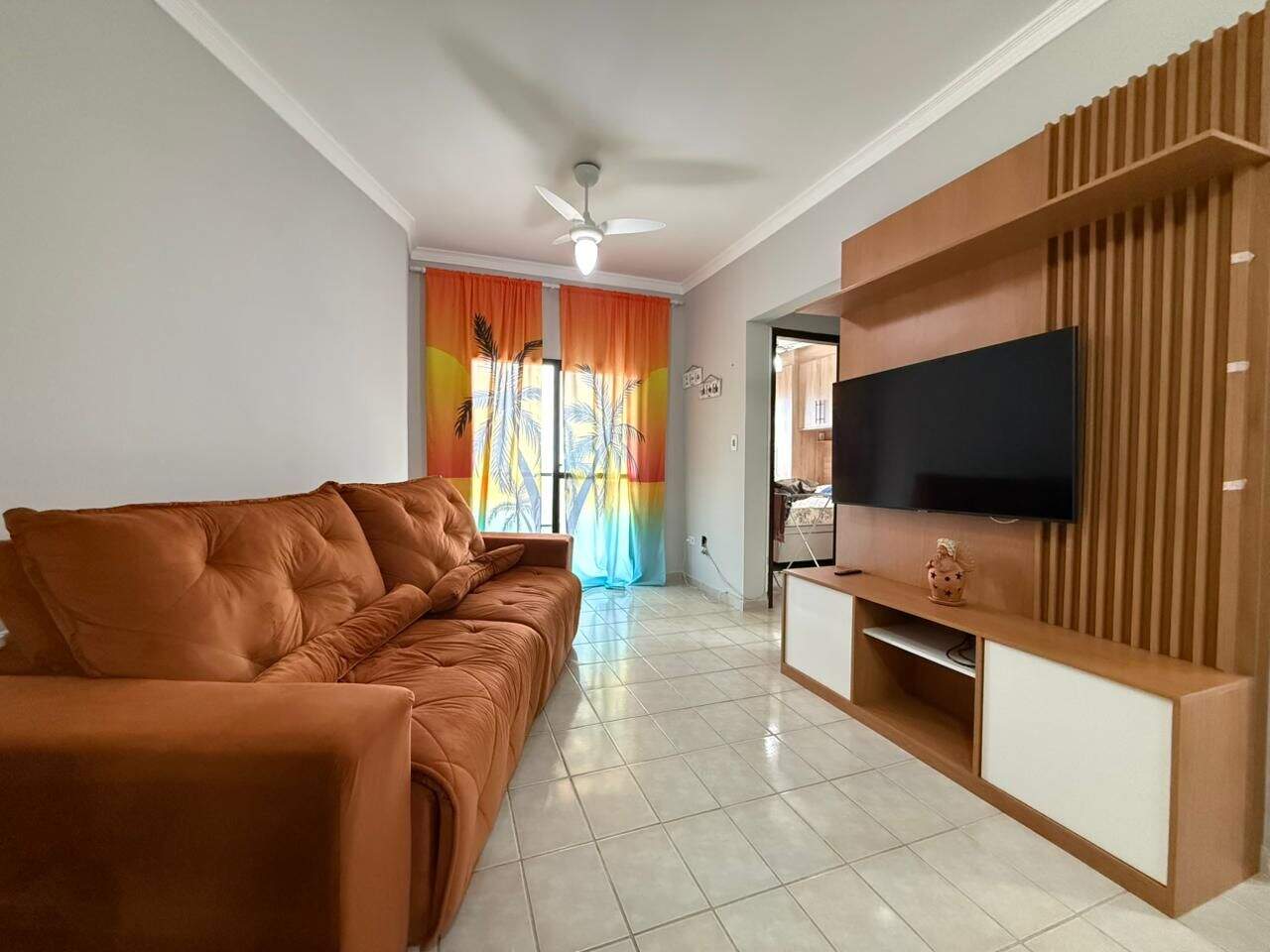 Apartamento à venda no Solemar: 