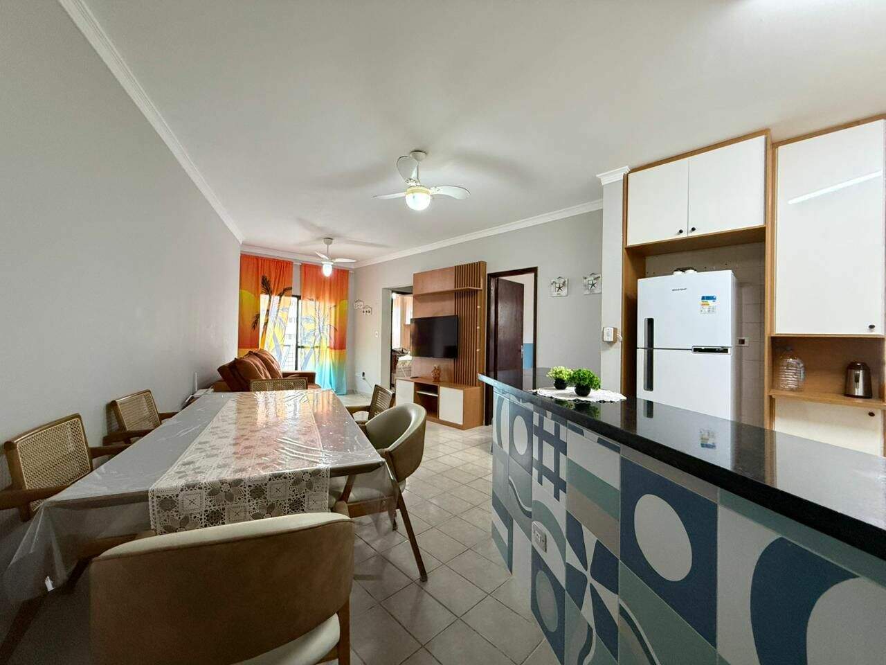 Apartamento à venda no Solemar: 