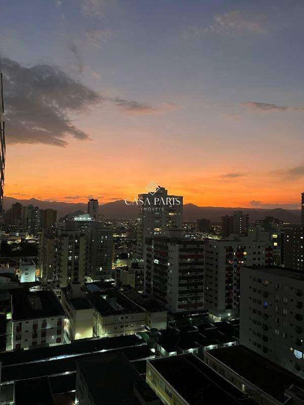 Apartamento à venda no Canto do Forte: Vista da sacada