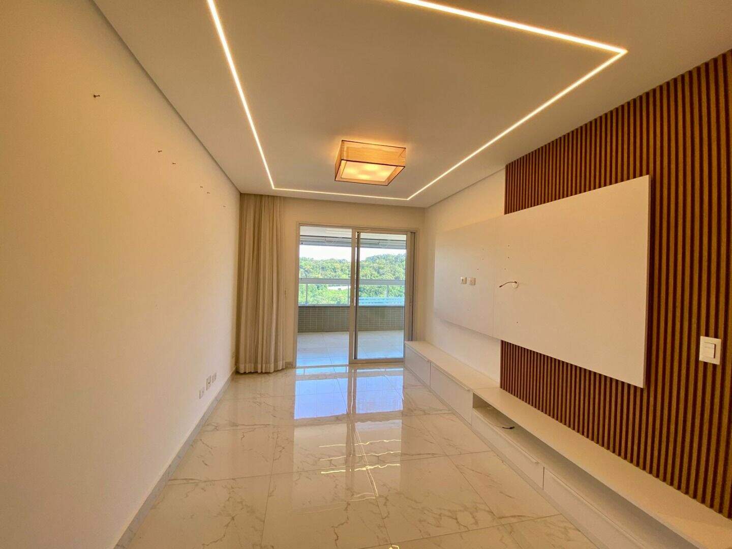 Apartamento à venda no Canto do Forte: 