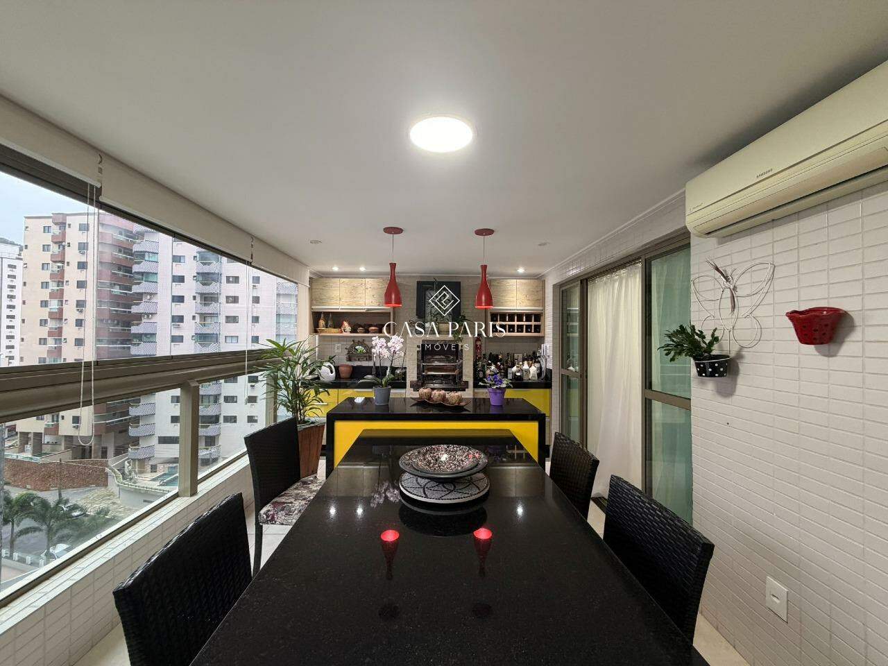 Apartamento à venda no Canto do Forte: 