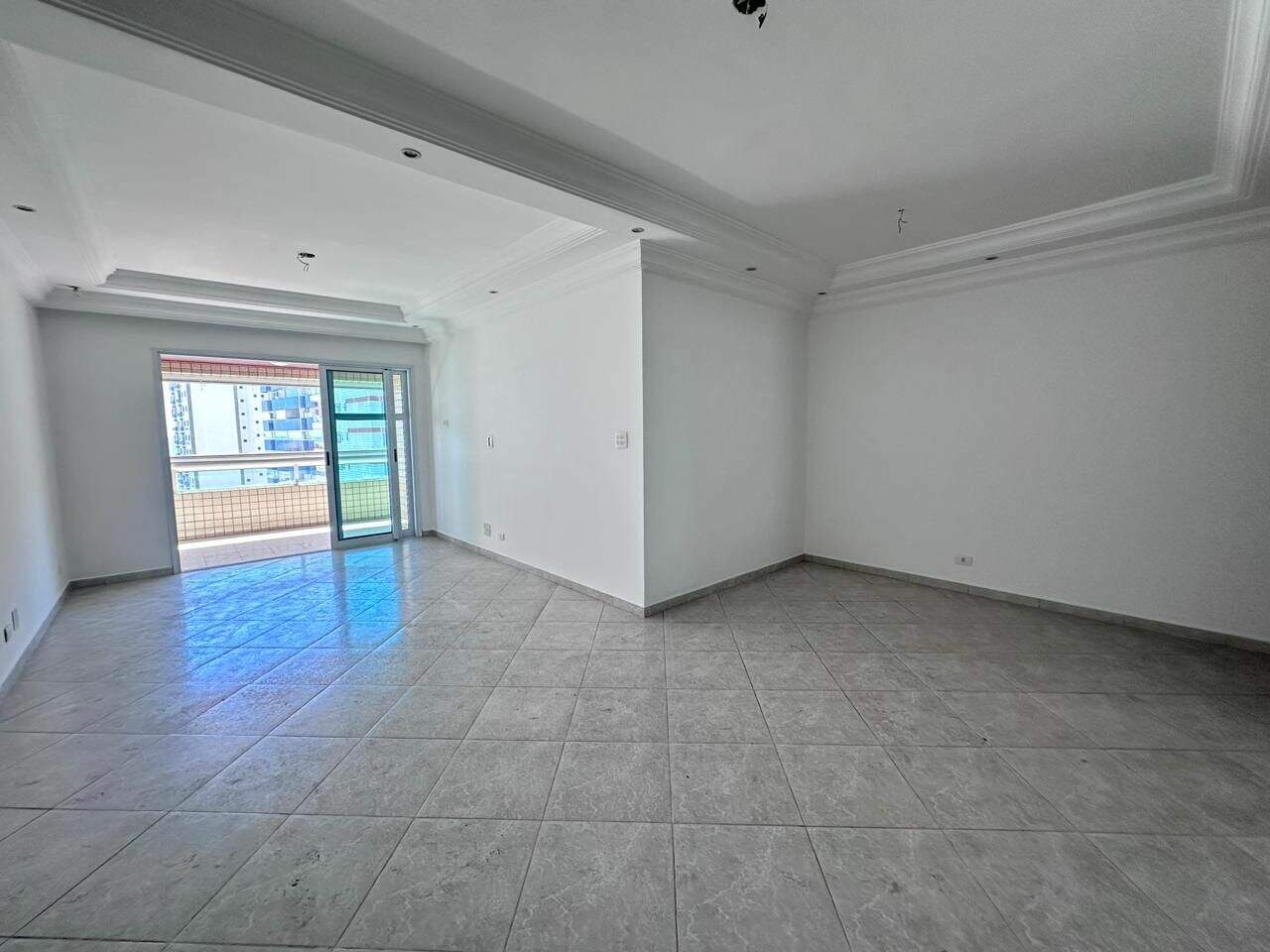 Apartamento à venda no Canto do Forte: 
