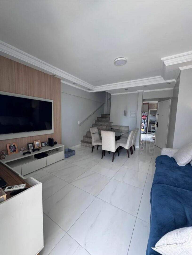 Apartamento Duplex à venda no Tupi: 