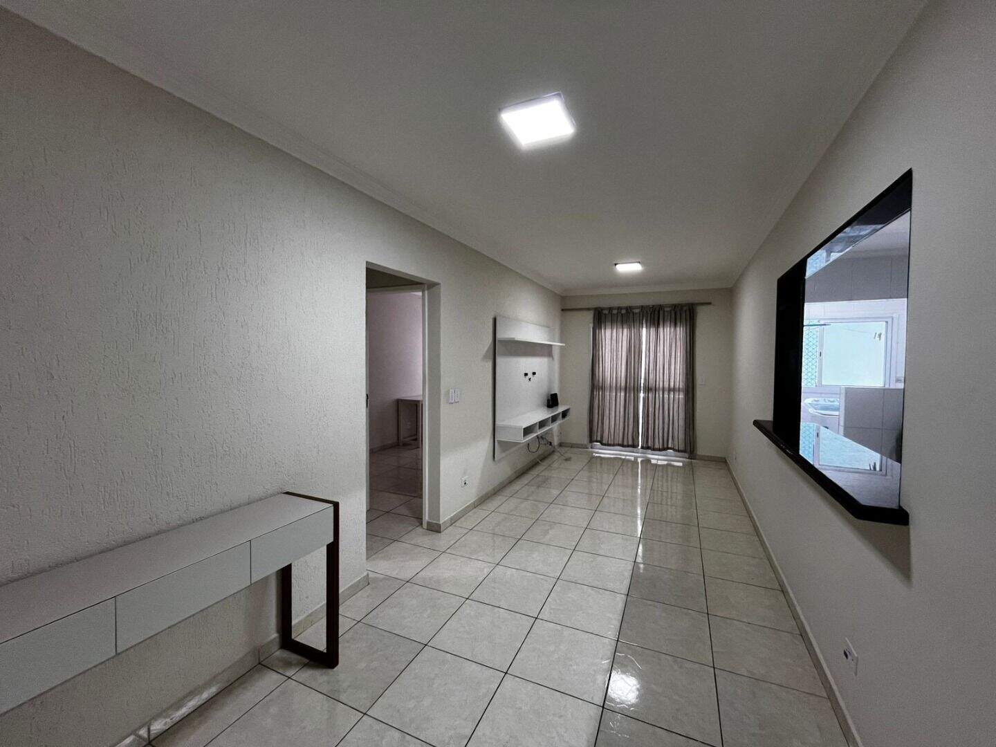 Apartamento à venda no Canto do Forte: 