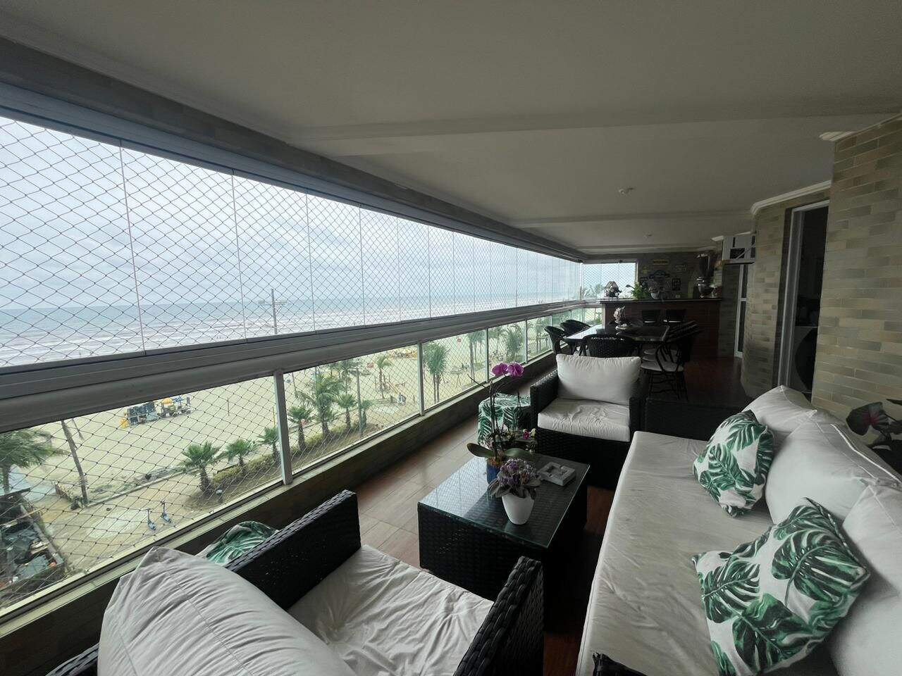 Apartamento à venda no Ocian: 