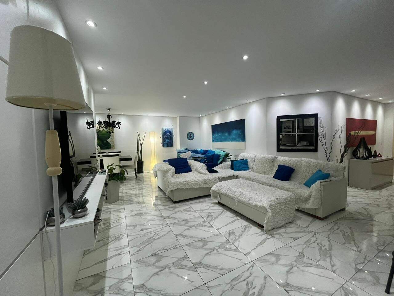 Apartamento à venda no Ocian: 