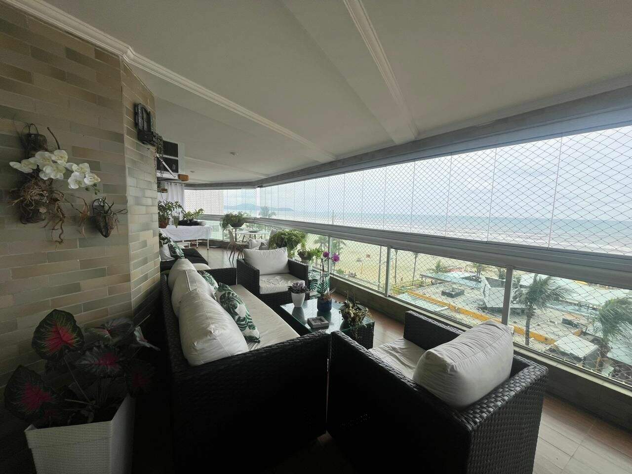 Apartamento à venda no Ocian: 