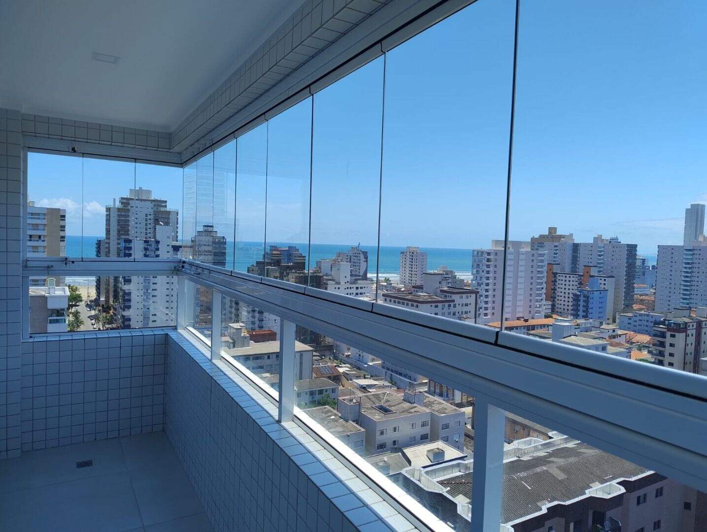 Apartamento à venda no Canto do Forte: 