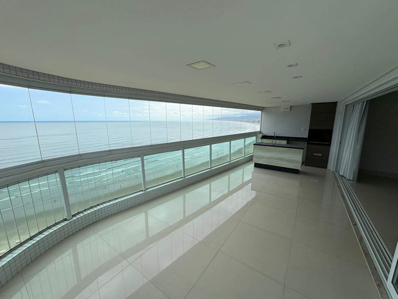 Apartamento à venda no Canto do Forte: 