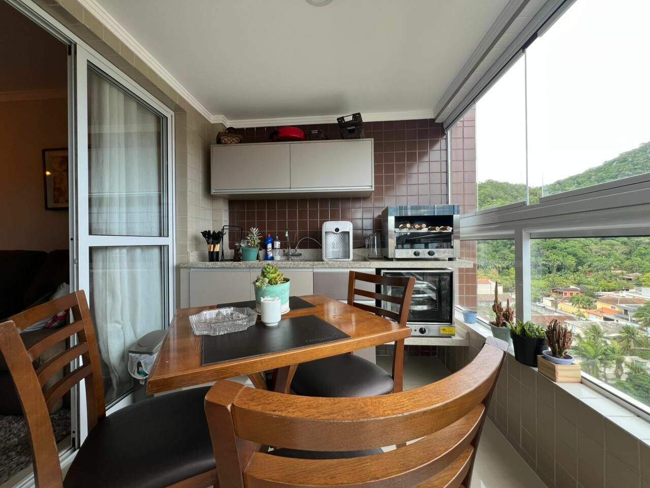 Apartamento à venda no Canto do Forte: 