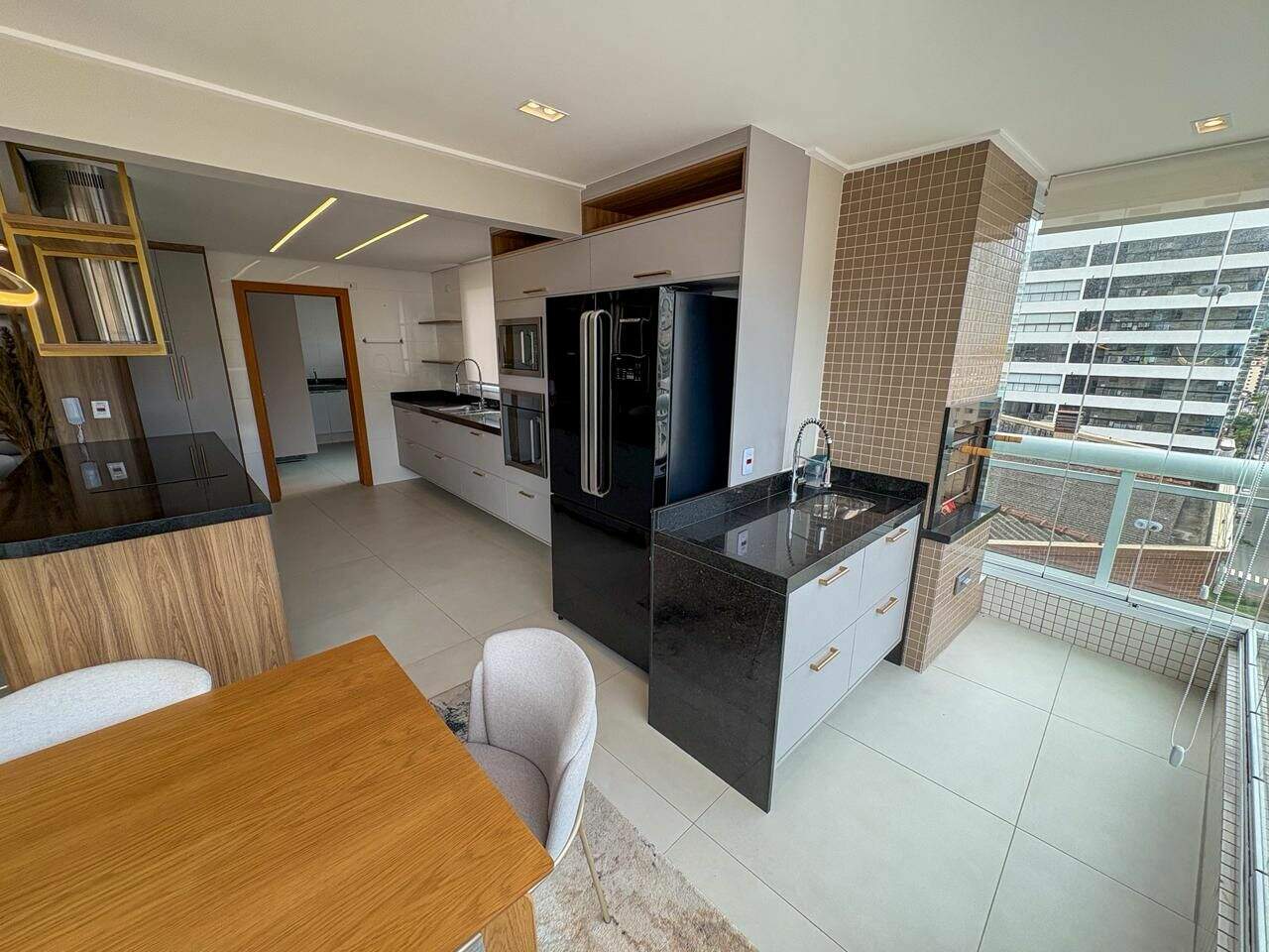 Apartamento à venda no Canto do Forte: 