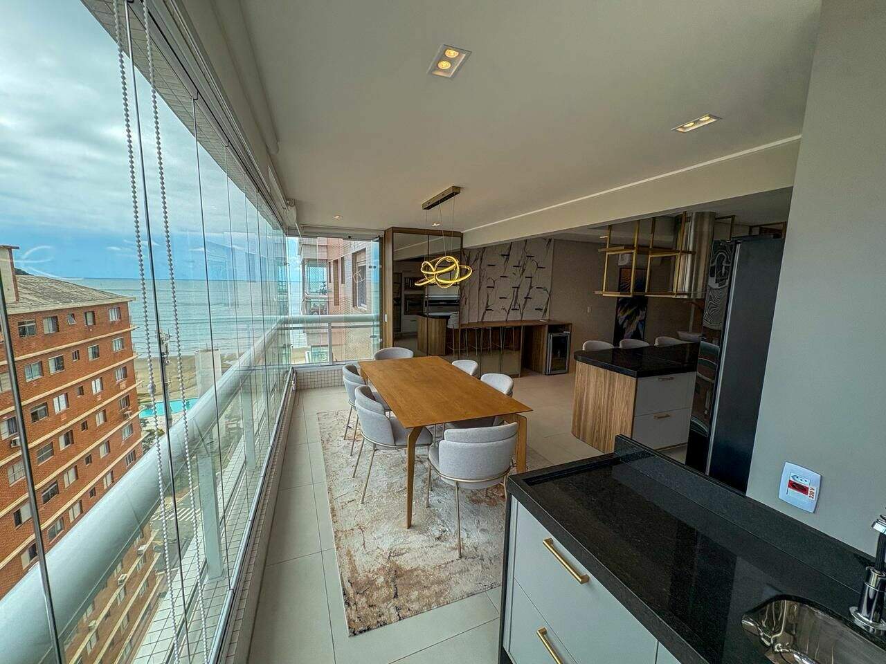 Apartamento à venda no Canto do Forte: 