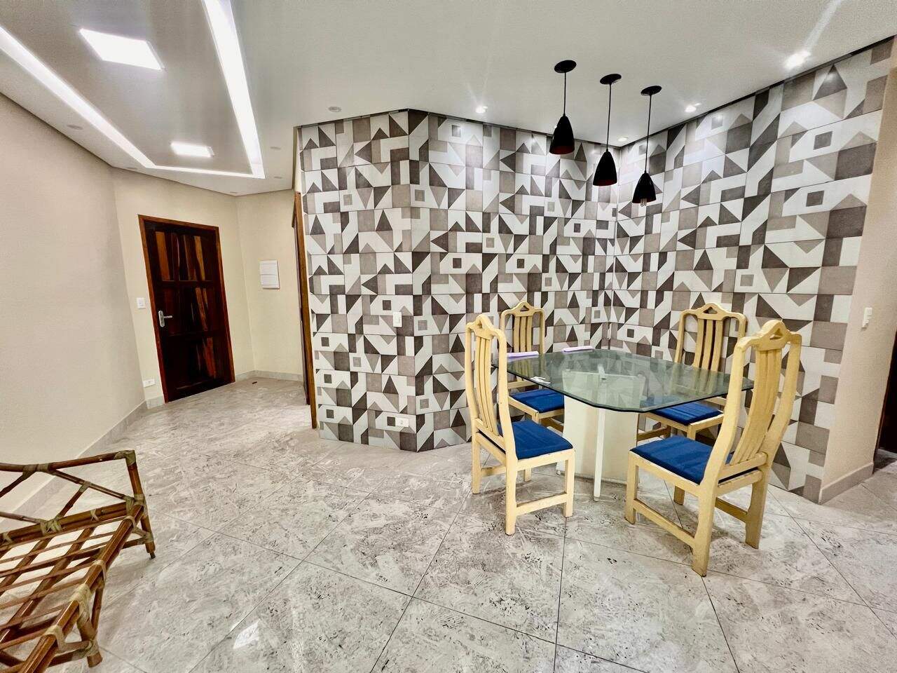 Apartamento à venda no Tupi: 