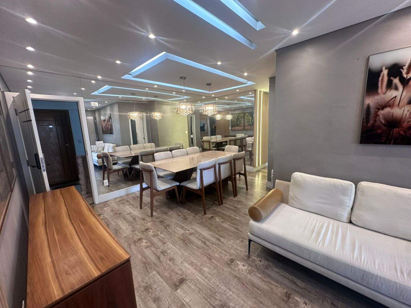 Apartamento à venda no Tupi: 
