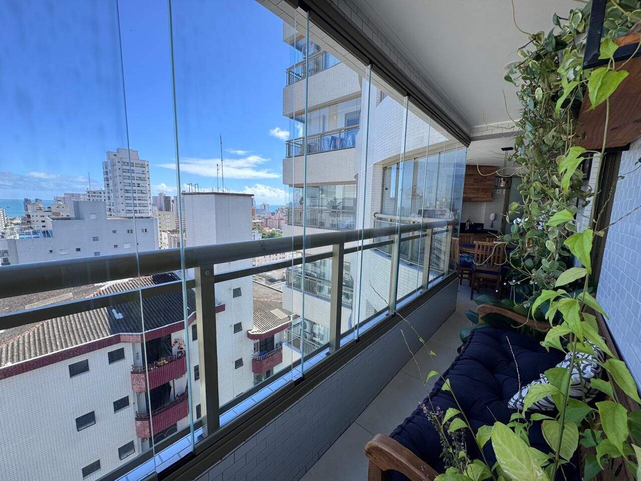 Apartamento à venda no Canto do Forte: 