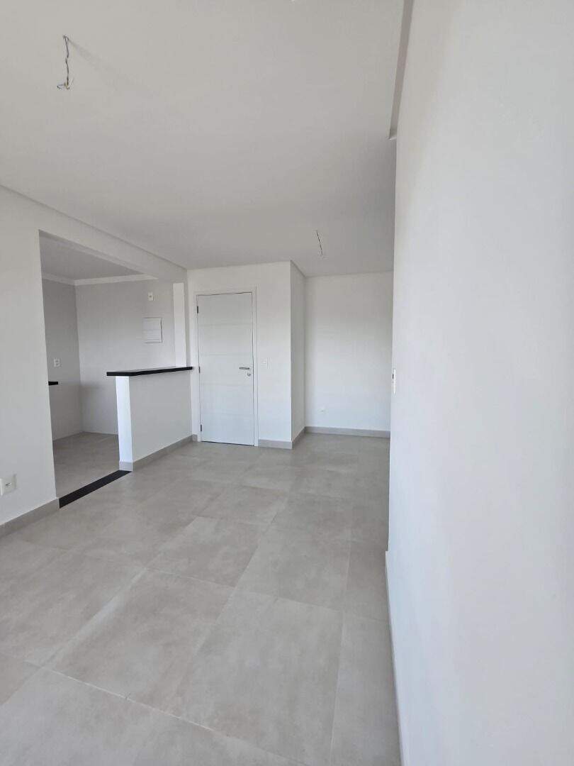 Apartamento à venda no Tupi: 