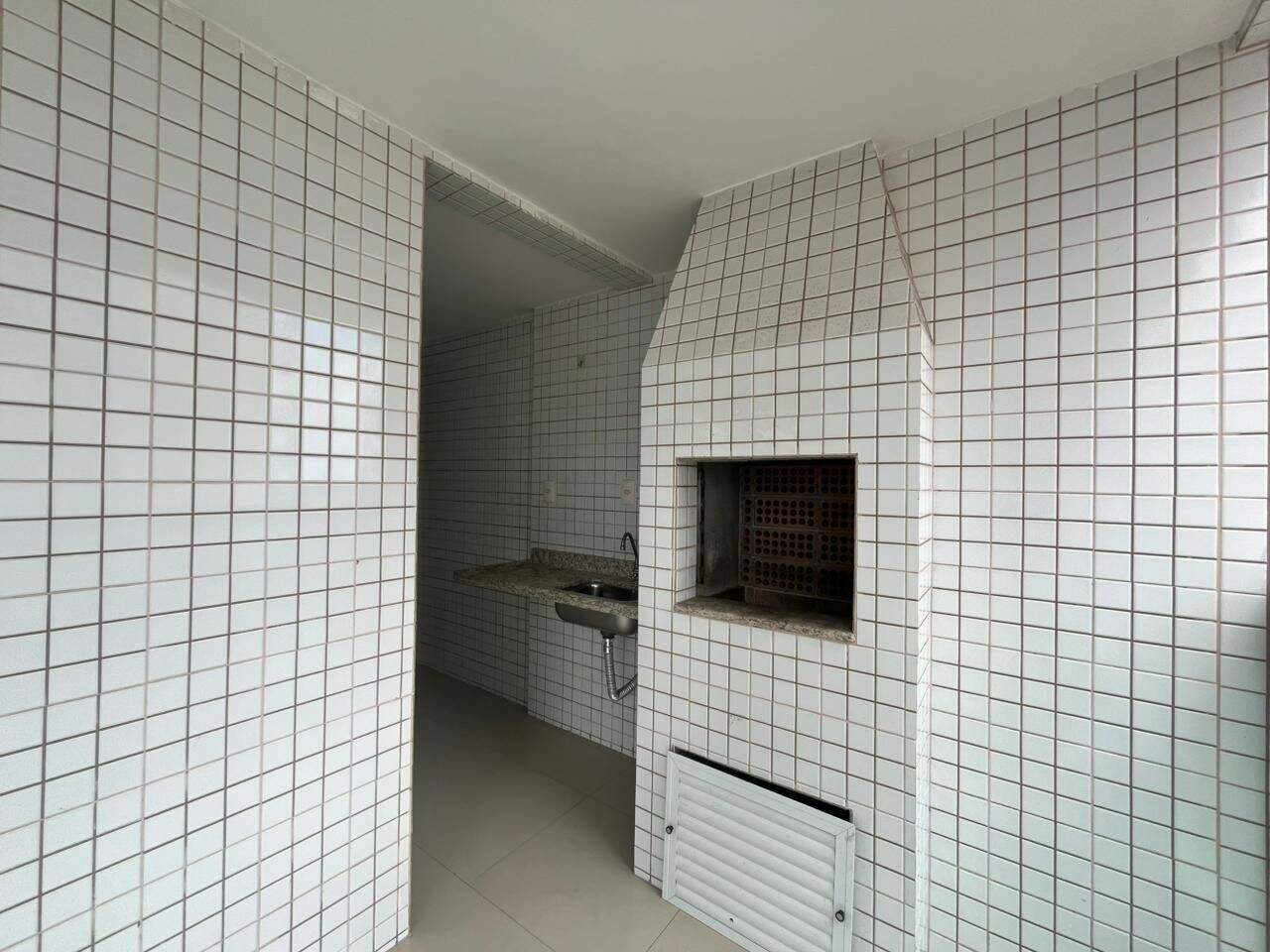 Apartamento à venda no Tupi: 