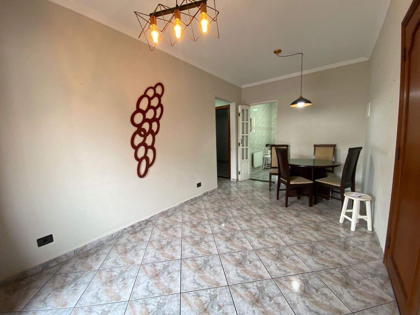 Apartamento à venda no Tupi: 