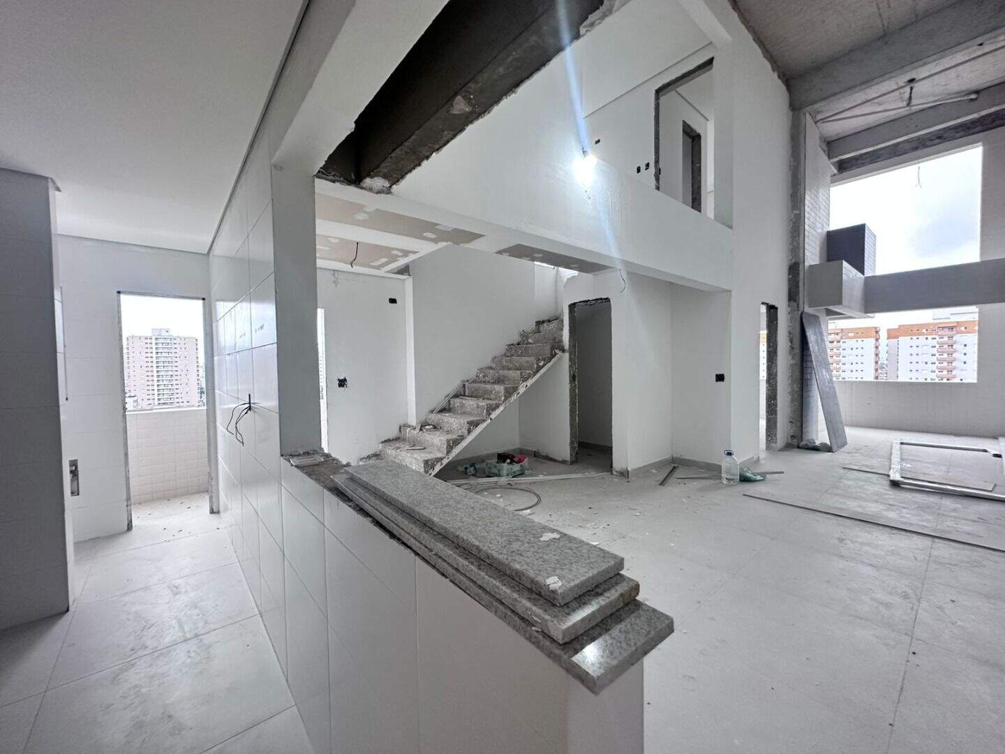Apartamento Duplex à venda no Canto do Forte: 