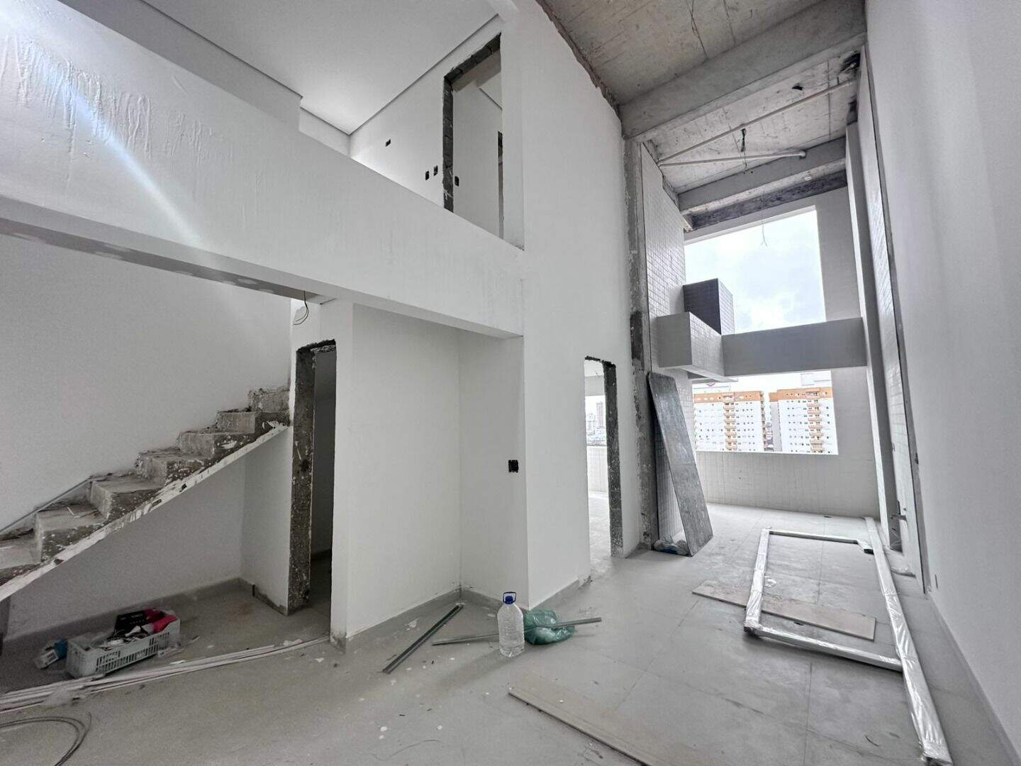Apartamento Duplex à venda no Canto do Forte: 
