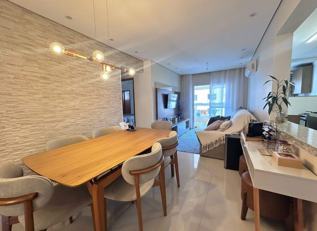Apartamento à venda no Canto do Forte: 