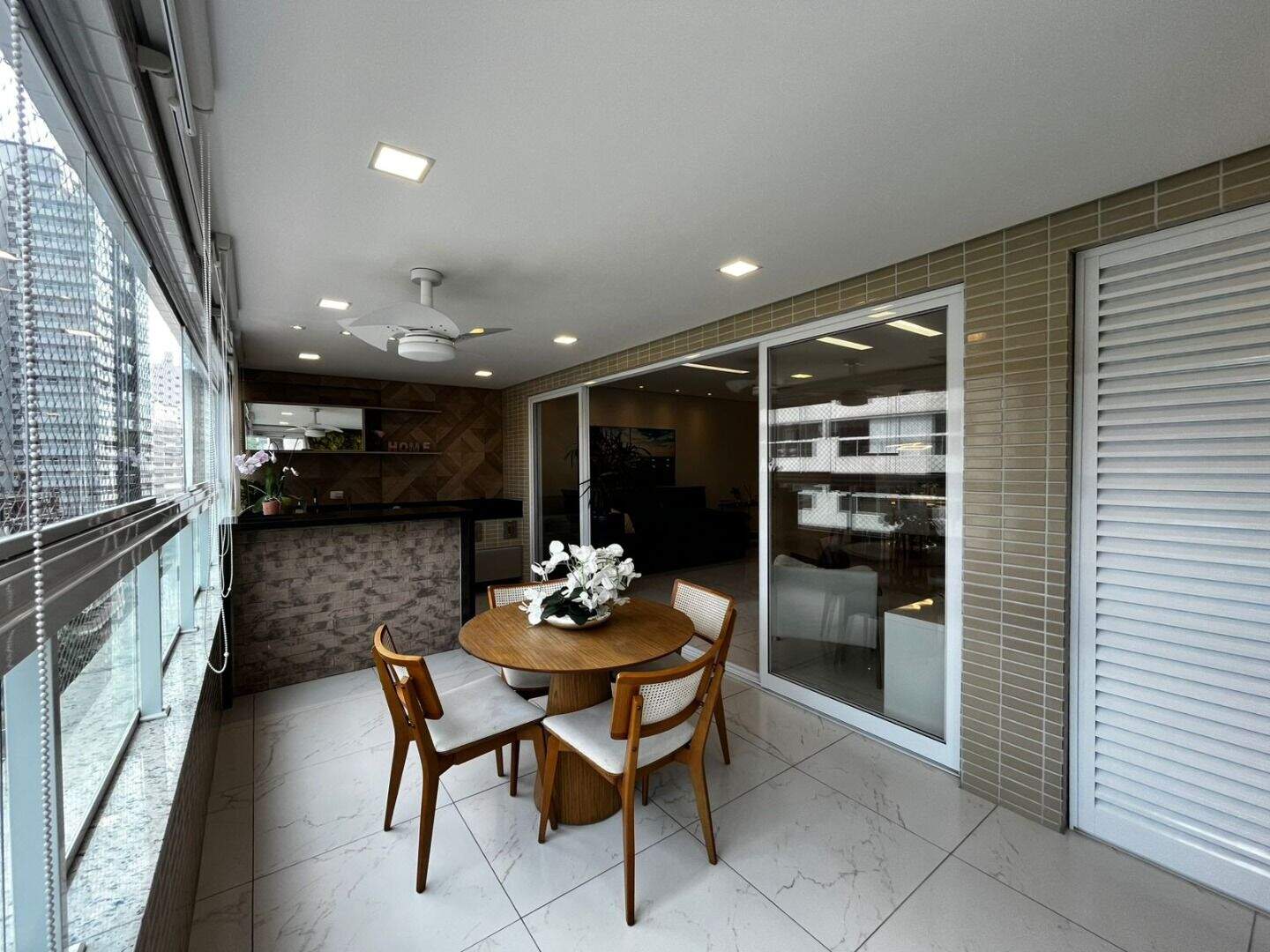 Apartamento à venda no Canto do Forte: 